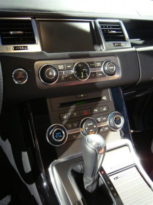 2010_Range_Rover_Sport_21.jpg